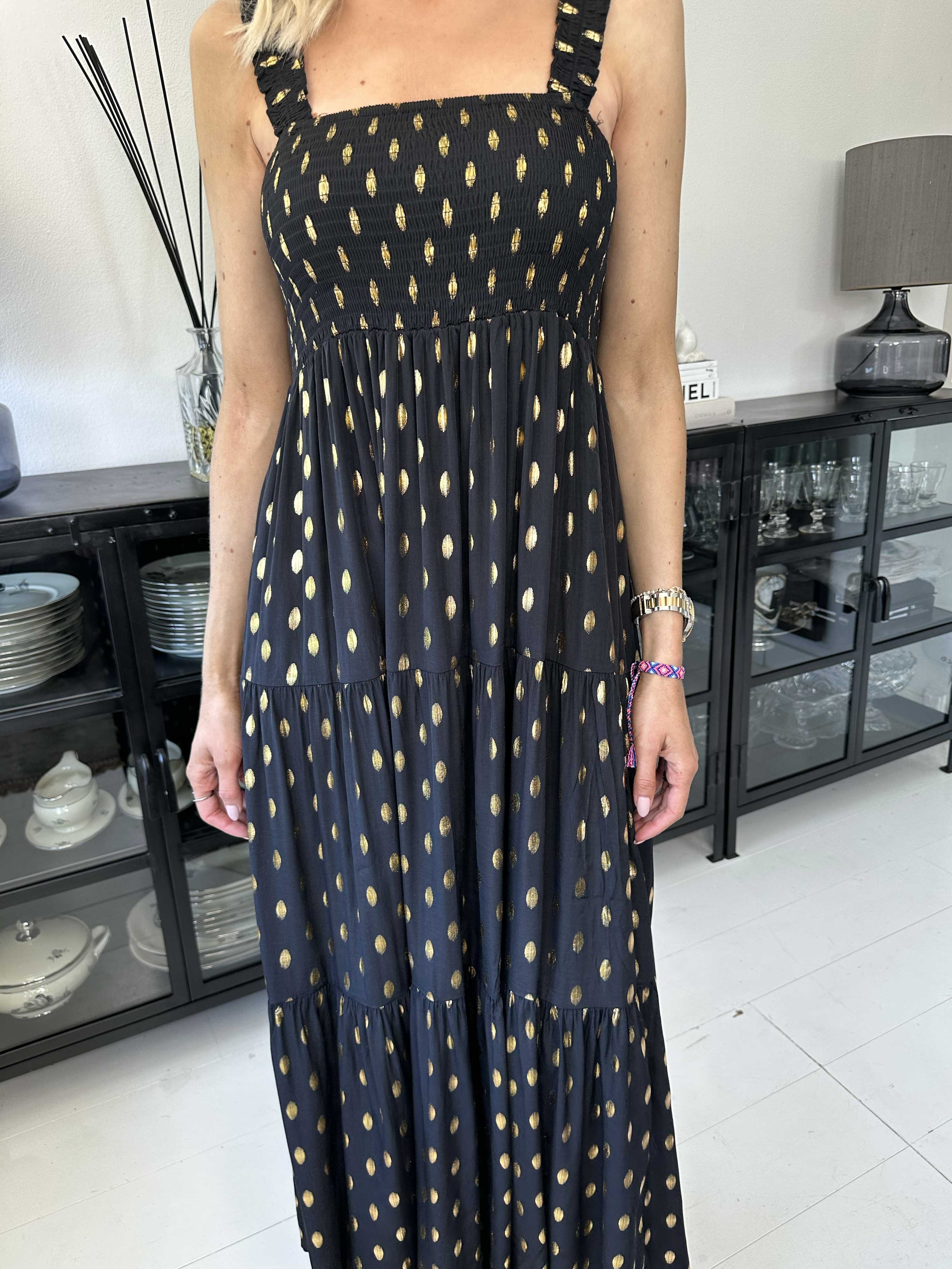 Emma - Lang kjole med smock henover brystet og guld detaljer